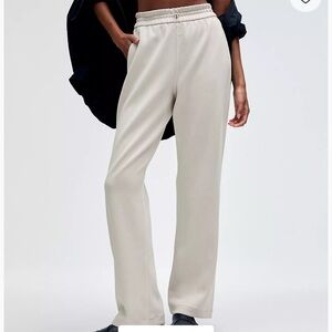 Lululemon Softstreme High-Rise Pant - Bone